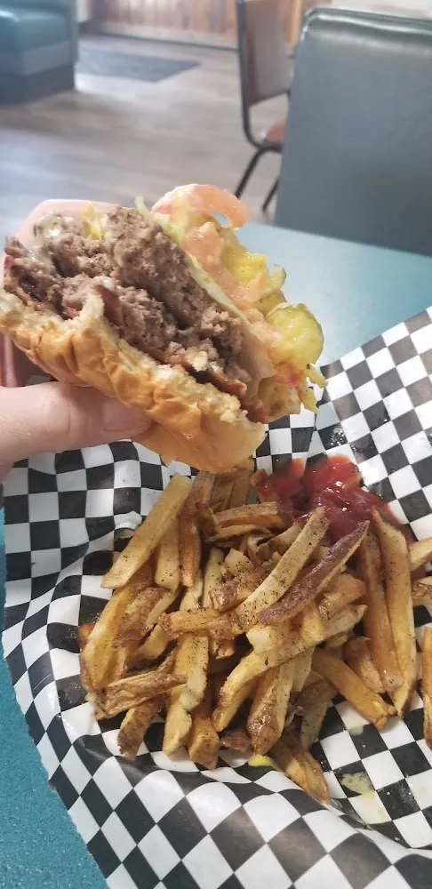1 2 Bacon Cheeseburger with French Fries
